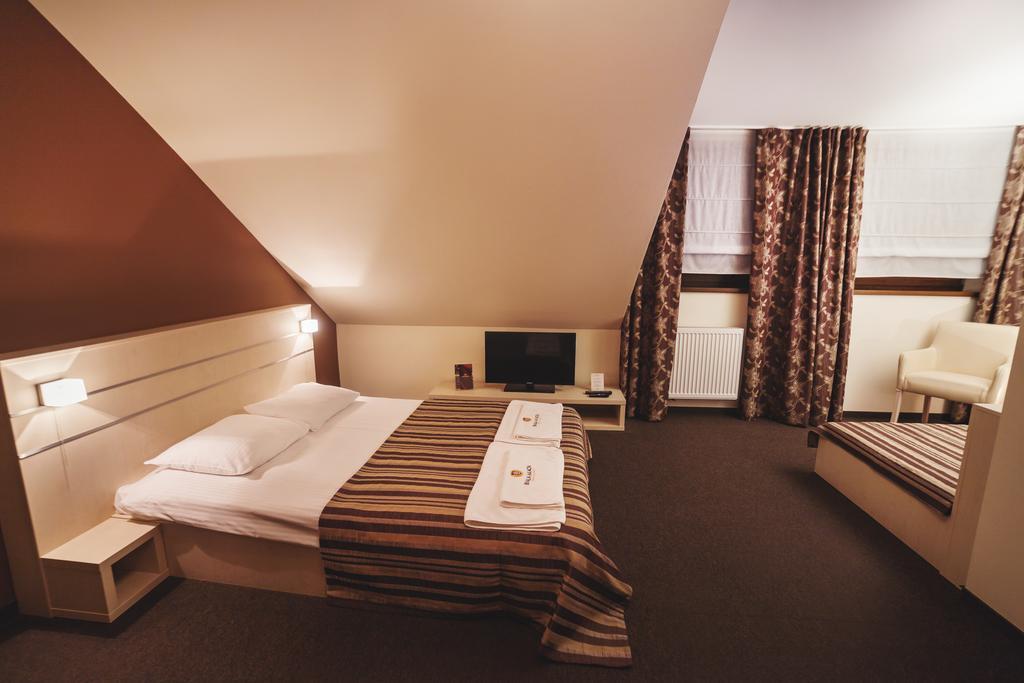 Biala Akacja Resort & Business Prudnik Phòng bức ảnh