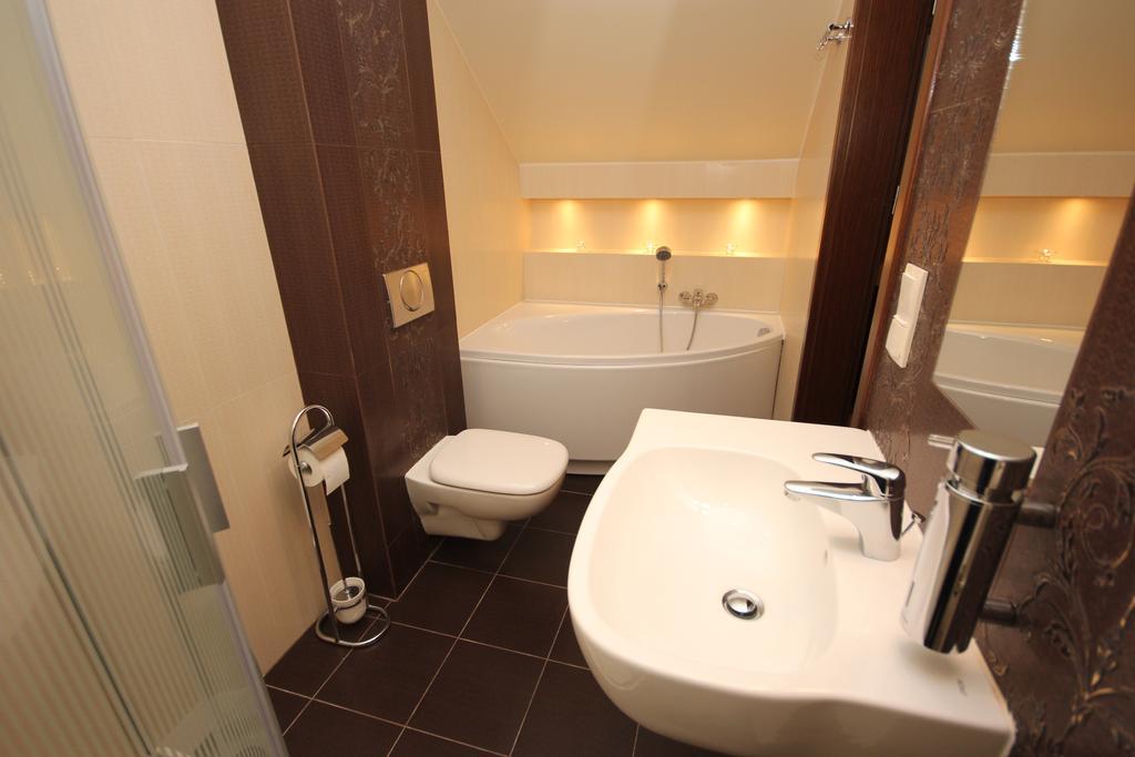 Biala Akacja Resort & Business Prudnik Phòng bức ảnh