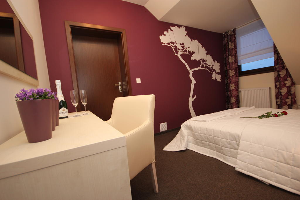 Biala Akacja Resort & Business Prudnik Phòng bức ảnh